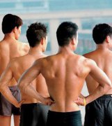 男性清晨尿道口滴白是怎么回事？